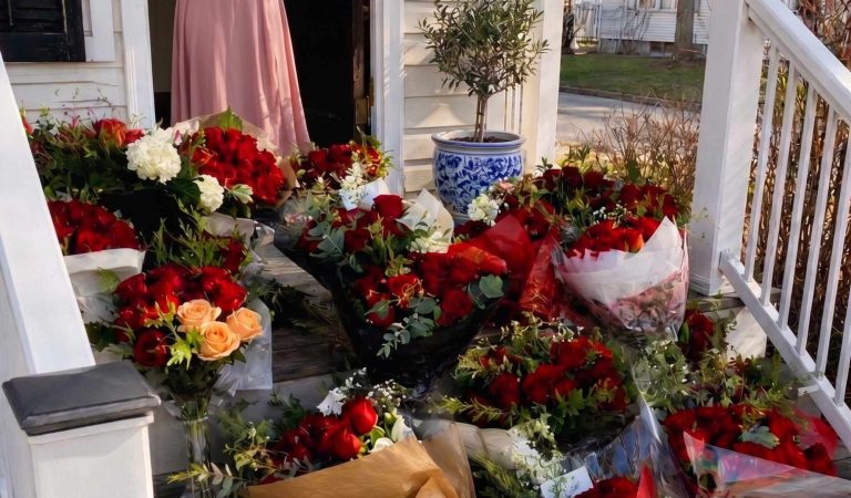I Came Home From My Trip and Saw 100 Roses for My Wife — I Thought the Worst Until I Read the Note