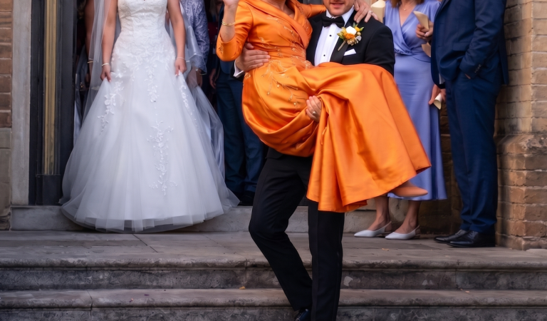 As We Left the Church After Our Wedding, My Husband Carried His Mother Instead of Me — Then My Mom Put Them Both in Their Place